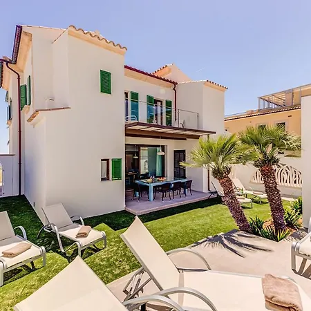 Villa Stunning Waterfront Silver Unique Newly Converted Stylish House
