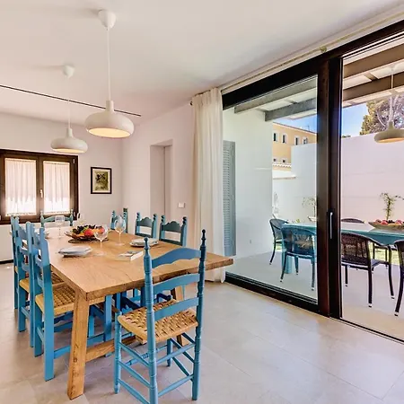 Villa Stunning Waterfront Silver Unique Newly Converted Stylish House *