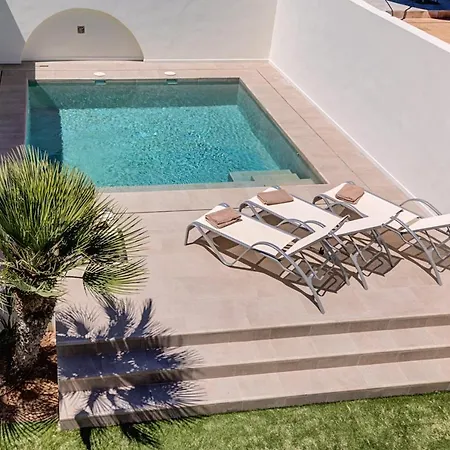 Stunning Waterfront Silver Unique Newly Converted Stylish House *